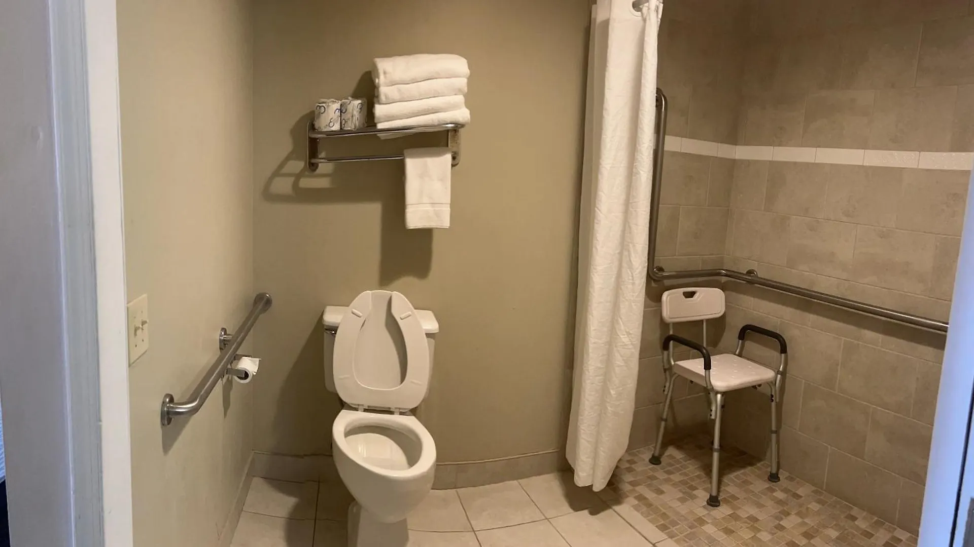 Days Inn By Wyndham Virginia Beach At The Beach 2*,  ארצות הברית