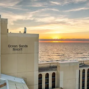 Resort Ocean Sands Resort, Oceanfront, Virginia By Vacatia, Virginia Beach
