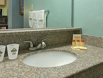 ** Hotel Days Inn By Wyndham Virginia Beach At The Beach USA