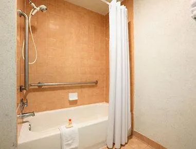 Days Inn By Wyndham Virginia Beach At The Beach Hotel